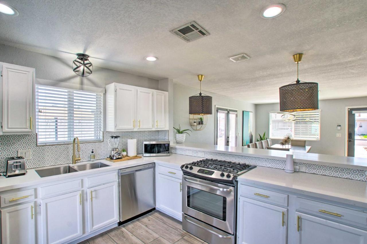 Charming Phoenix Home With Patio About 3 Miles To Dtwn! Bagian luar foto