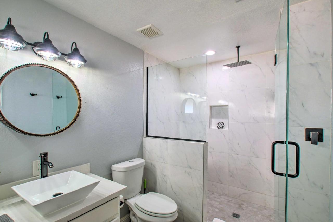 Charming Phoenix Home With Patio About 3 Miles To Dtwn! Bagian luar foto